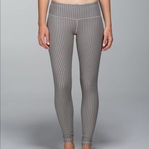 Lululemon Wunder Under leggings